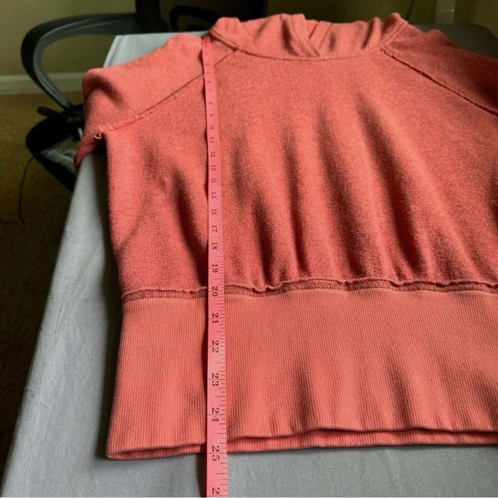 Free People cotton blend long sleeve hooded sweatshirt women’s-size M - Picture 8 of 9